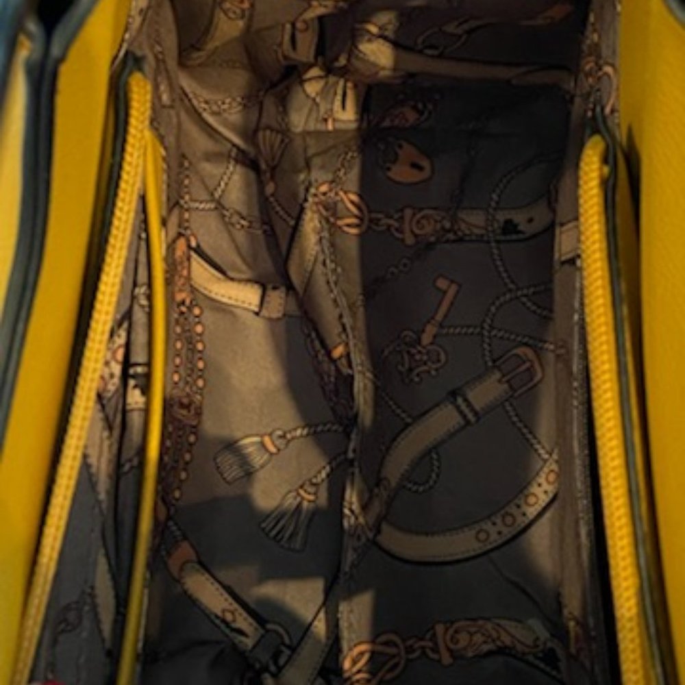 Mustard Yellow Purse - Picture 9 of 13